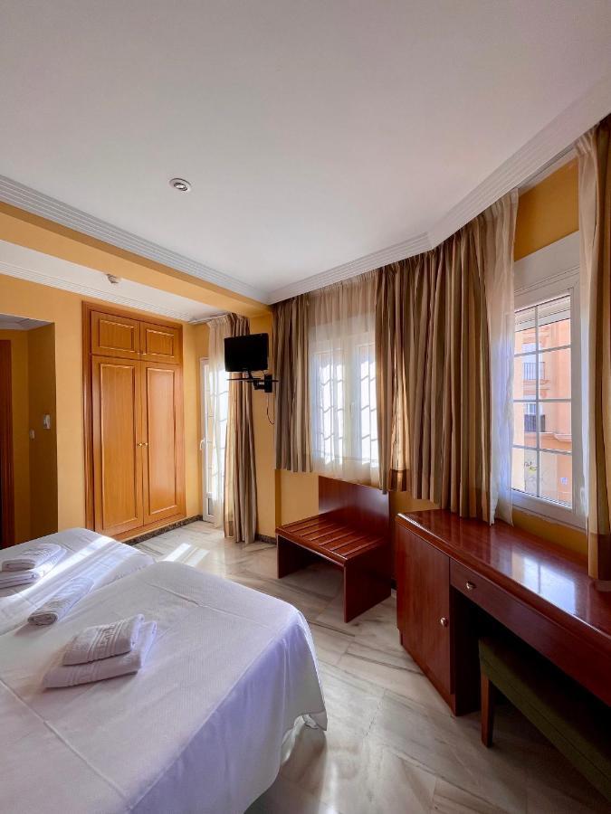 Hotel La Fonda De Don Gonzalo Cenes De La Vega Eksteriør bilde